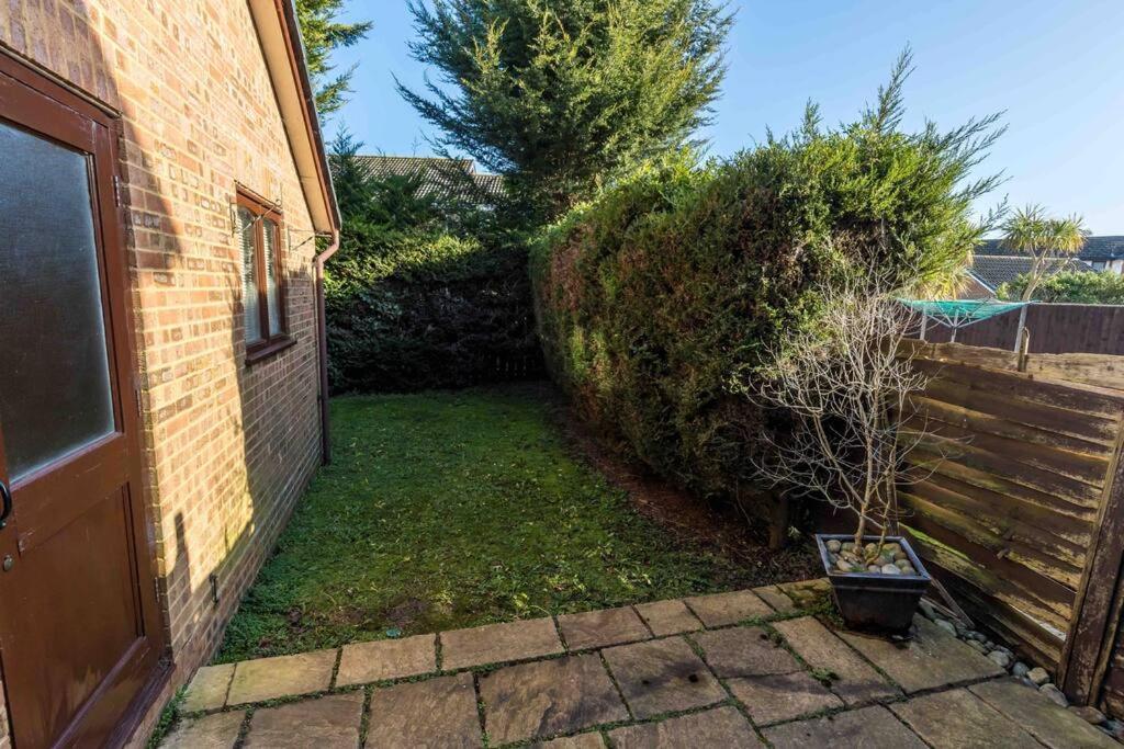 Apartment 2 Bedroom House-driveway - Hospital - Long Discounts - Lima Ltd Bournemouth